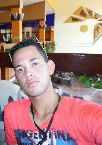 Chico de 29 busca chica para hacer pareja en SANTIAGO DE CUBA, Cuba