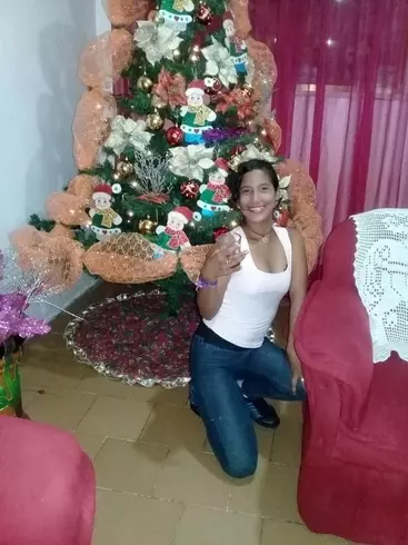 Chica de 23 busca chico para hacer pareja en Tucupita, Venezuela