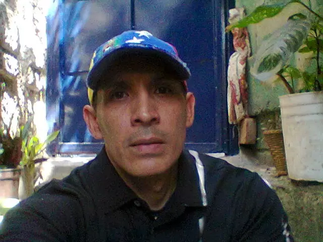 Hombre de 52 busca mujer para hacer pareja en Caracas, Venezuela