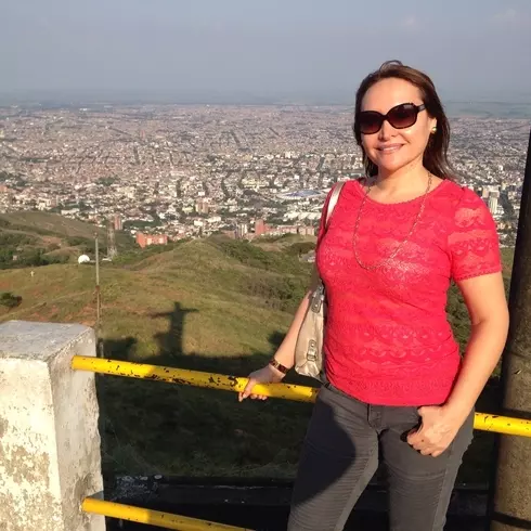 Mujer de 58 busca hombre para hacer pareja en Ali, Colombia