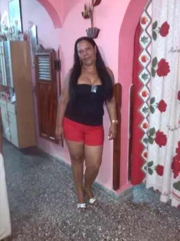 Mujer de 60 busca hombre para hacer pareja en Habana, Cuba