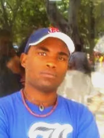 Chico de 35 busca chica para hacer pareja en La Habana, Cuba