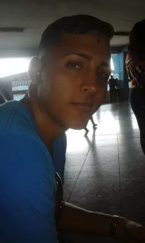 Chico de 31 busca chica para hacer pareja en La Habana, Cuba