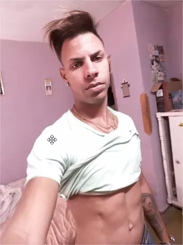 Chico de 32 busca chica para hacer pareja en La Habana, Cuba