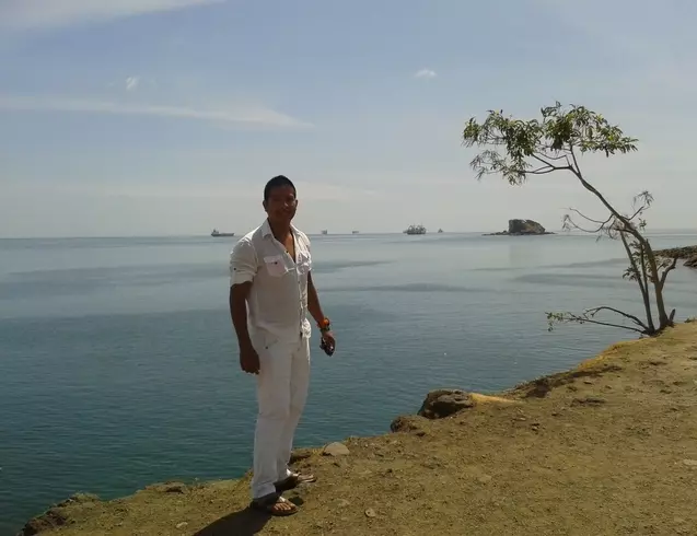 Chico de 33 busca chica para hacer pareja en Carrasquilla, Panamá
