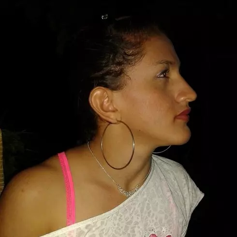 Mujer de 37 busca hombre para hacer pareja en Ali, Colombia
