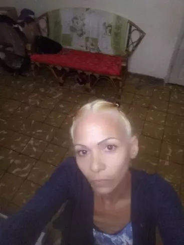 Mujer de 44 busca hombre para hacer pareja en La Habana, Cuba