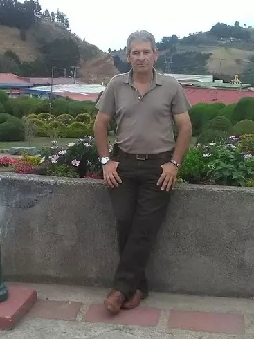 Hombre de 68 busca mujer para hacer pareja en Heredia, Costa Rica