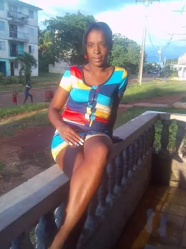 Mujer de 41 busca hombre para hacer pareja en Matanzas, Cuba