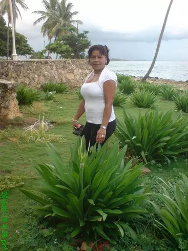 Mujer de 54 busca hombre para hacer pareja en Santo Domingo, República Dominicana