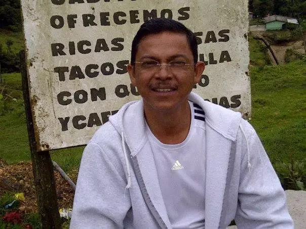 Hombre de 58 busca mujer para hacer pareja en San salvador, Salvador