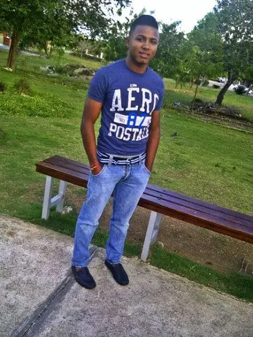 Chico de 32 busca chica para hacer pareja en Higã¼Ey, República Dominicana