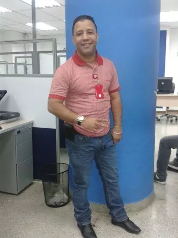 Hombre de 45 busca mujer para hacer pareja en Caracas, Venezuela