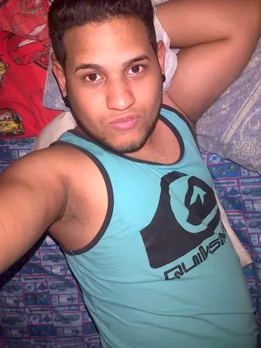 Hombre de 37 busca mujer para hacer pareja en Caracas, Venezuela