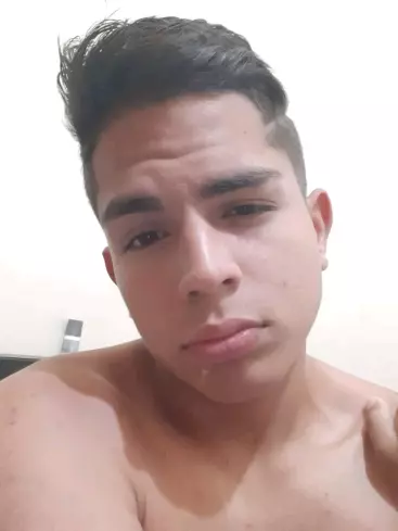 Chico de 22 busca chica para hacer pareja en Sogamoso, Colombia