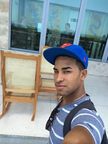 Chico de 30 busca chica para hacer pareja en Habana, Cuba