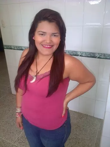 Chica de 32 busca chico para hacer pareja en Zulia, Venezuela