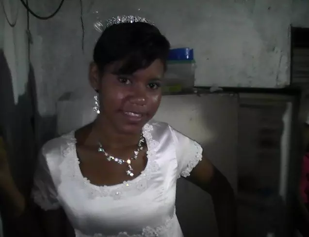 Chica de 34 busca chico para hacer pareja en Caracas, Venezuela