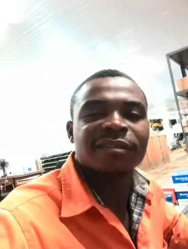 Chico de 34 busca chica para hacer pareja en Bata Guinea Ecuatorial, Reino Unido