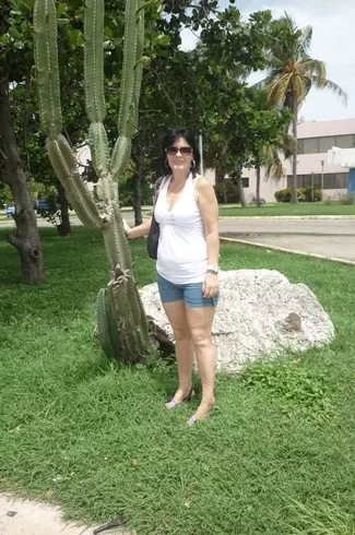 Mujer de 56 busca hombre para hacer pareja en Habana, Cuba