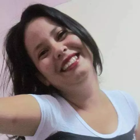 Mujer de 38 busca hombre para hacer pareja en Cuba