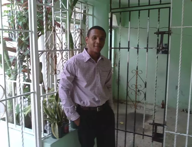 Hombre de 41 busca mujer para hacer pareja en Santo Domingo, República Dominicana