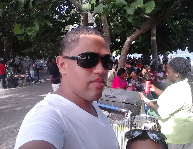 Hombre de 40 busca mujer para hacer pareja en San cristobal, República Dominicana