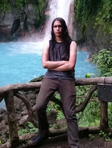 Chico de 26 busca chica para hacer pareja en Costa Rica