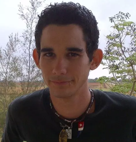 Chico de 33 busca chica para hacer pareja en Ciego De Ávila, Cuba