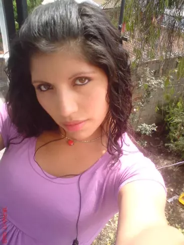 Chica de 34 busca chico para hacer pareja en Cuenca, Ecuador