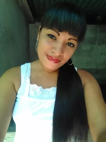 Chica de 35 busca chico para hacer pareja en San Pedro Sula, Honduras