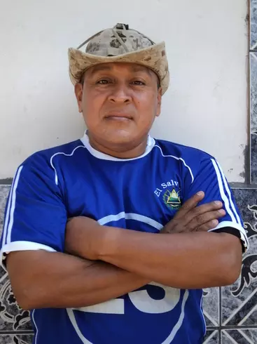 Hombre de 54 busca mujer para hacer pareja en San salvador, Salvador
