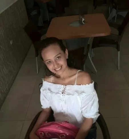 Chica de 29 busca chico para hacer pareja en Caracas, Venezuela