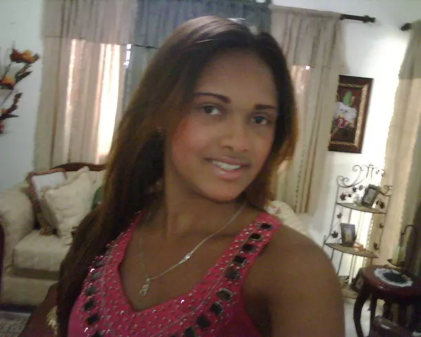 Chica de 29 busca chico para hacer pareja en Santo Domingo, República Dominicana
