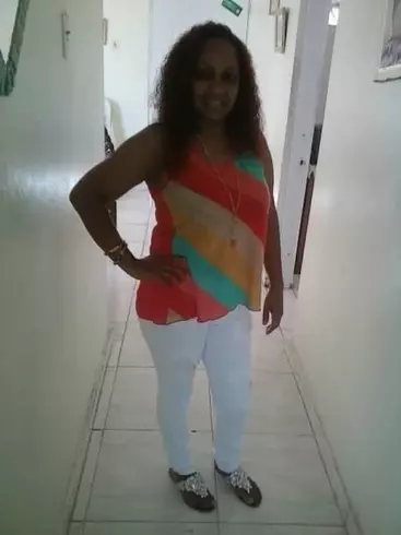 Mujer de 54 busca hombre para hacer pareja en Santo Domingo, República Dominicana