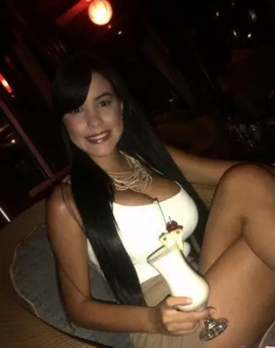 Chica de 35 busca chico para hacer pareja en Medellin, Chile