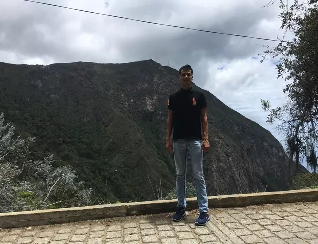 Hombre de 40 busca mujer para hacer pareja en Caracas, Venezuela