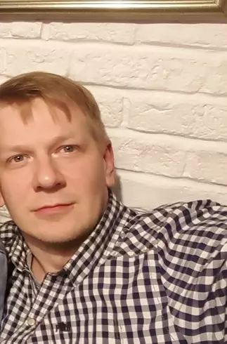 Hombre de 42 busca mujer para hacer pareja en San petersburgo, Rusia