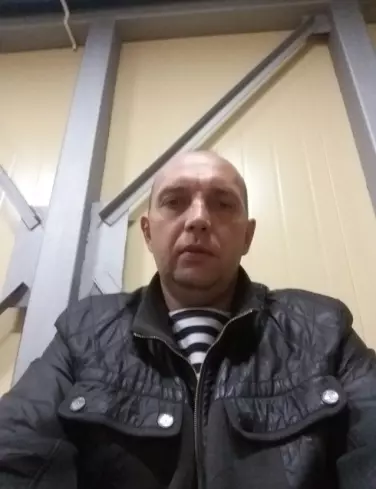 Hombre de 48 busca mujer para hacer pareja en Moscu, Rusia