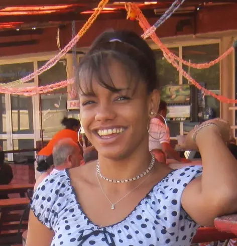Mujer de 41 busca hombre para hacer pareja en La Habana, Cuba