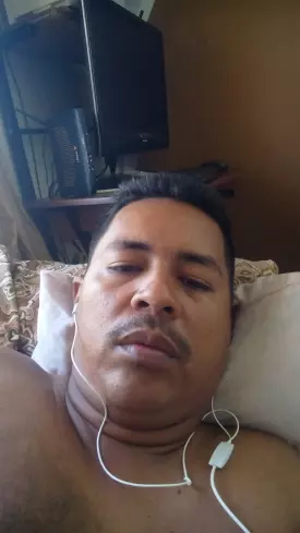 Hombre de 45 busca mujer para hacer pareja en La ceiba, Honduras