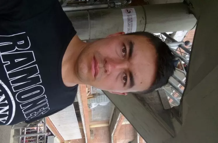 Chico de 33 busca chica para hacer pareja en Bogotá, Colombia