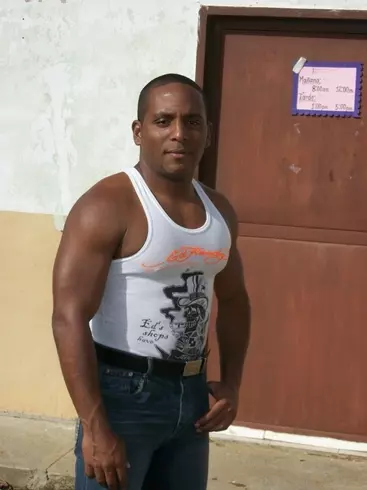 Hombre de 40 busca mujer para hacer pareja en Brasil