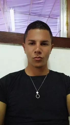 Chico de 33 busca chica para hacer pareja en La Habana, Cuba