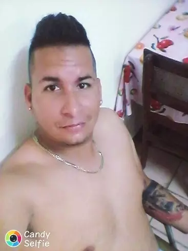 Chico de 33 busca chica para hacer pareja en Holguin, Cuba