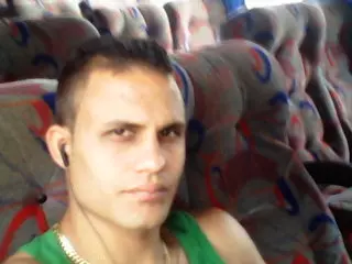 Chico de 35 busca chica para hacer pareja en Ciego de avila, Cuba