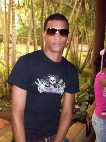 Chico de 33 busca chica para hacer pareja en La Habana, Cuba