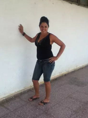 Chica de 35 busca chico para hacer pareja en La Habana, Cuba