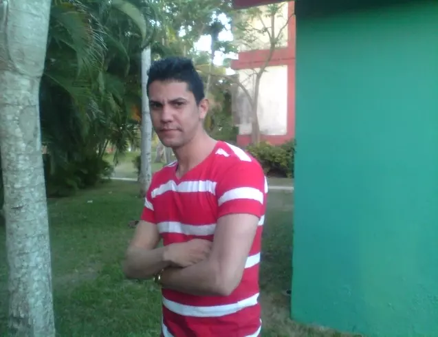 Chico de 31 busca chica para hacer pareja en Holguín, Cuba