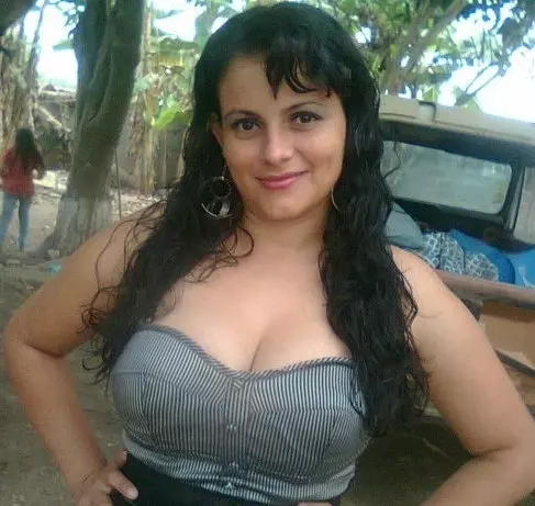 Mujer de 37 busca hombre para hacer pareja en Honduras City, Honduras